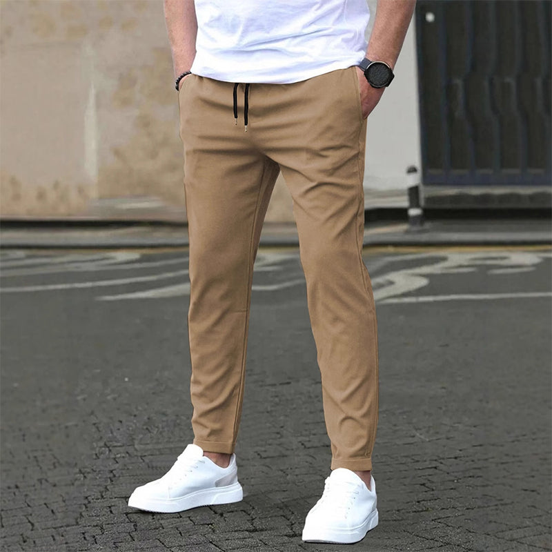 Einfarbige Herren-Slim-Fit-Hosen mit Knöchellänge