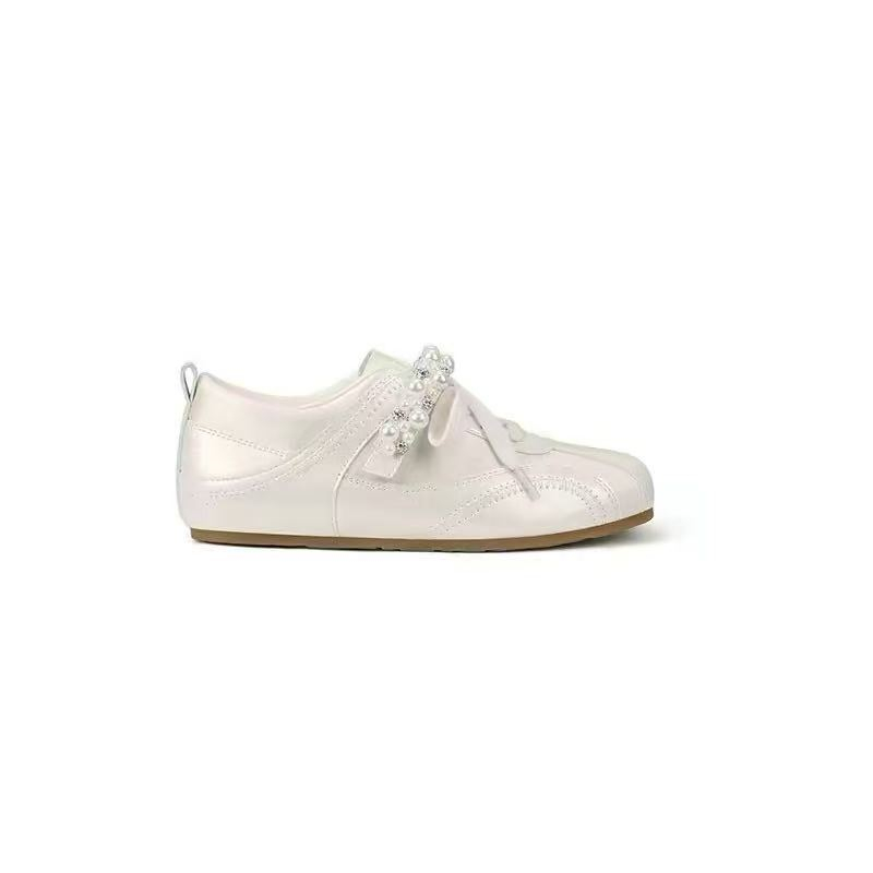 👟 50% RABATT! ✨ Damen Retro Trainer mit Perlen & Schleifenband – Stylisches Design, bequeme Sohle & einzigartige Verzierung – Perfekt für den täglichen Look & besondere Anlässe 🌸
