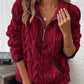 Sweatshirt mit flauschiger Tasche und halbem Reißverschluss