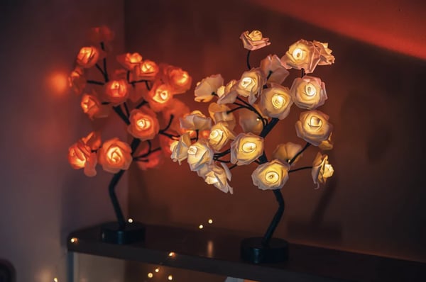 ✨🌹Rosenblüten-Design Baum Nachtlicht🔥Kauf 2 Artikel versandkostenfrei🔥