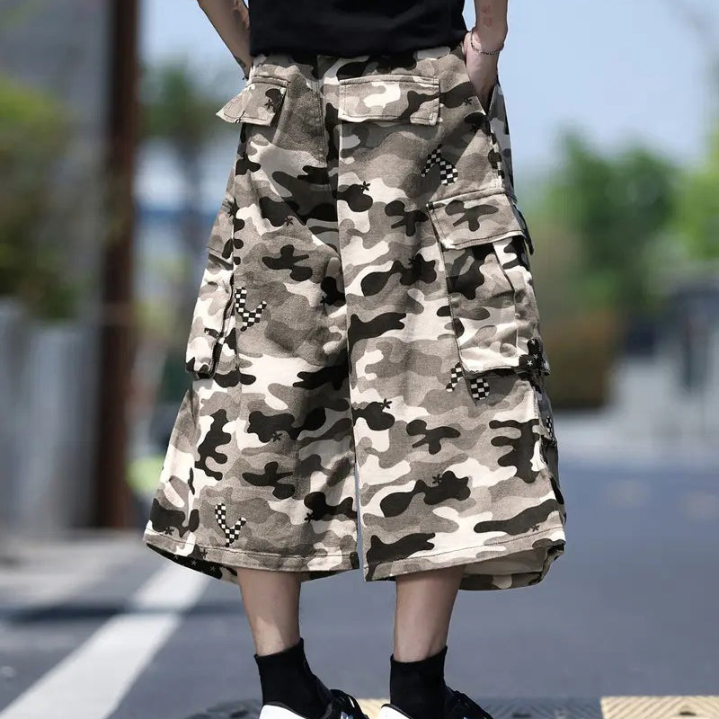 Unisex-Cargoshorts mit weitem Bein und Camouflage-Muster