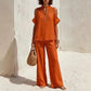 Zweiteiliges Damen-Outfit aus Leinenmischung mit offenen Schultern